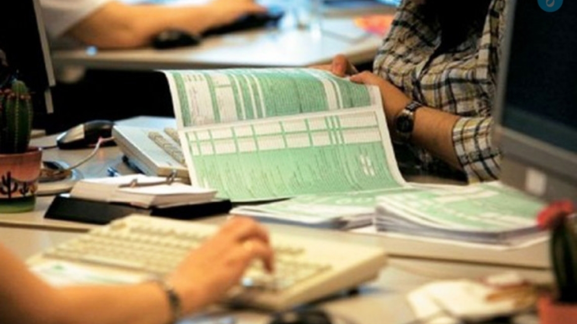 Yποβλήθηκαν ήδη 45.300 δηλώσεις: Ένας στους τέσσερις πρέπει να πληρώσει 500 ευρώ φόρο