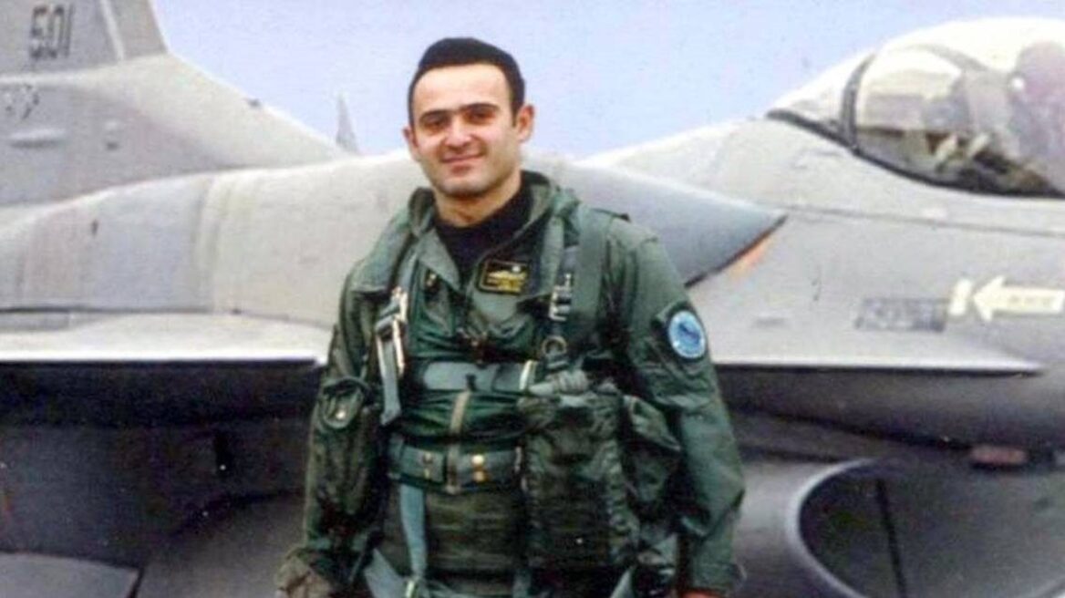 Η Κάρπαθος τιμά την μνήμη του ήρωα σμηναγού Κώστα Ηλιάκη