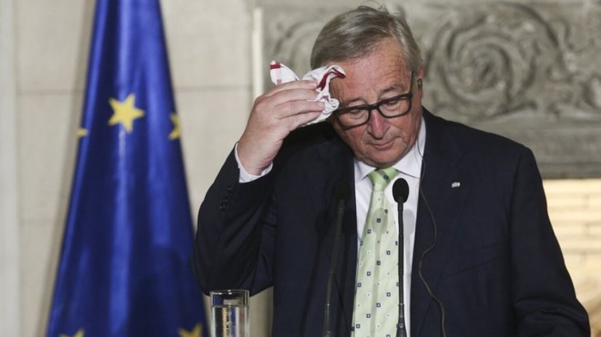 Η ζέστη της Αθήνας και ο ιδρωμένος Γιούνκερ