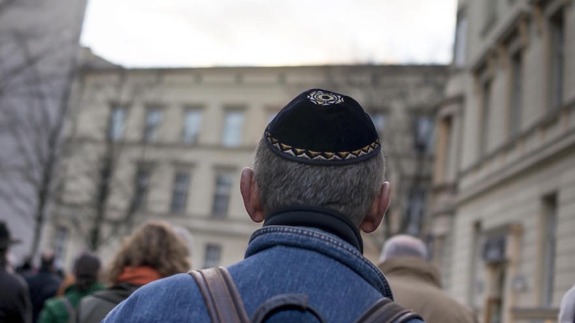 Το Βερολίνο στηρίζει τους Εβραίους