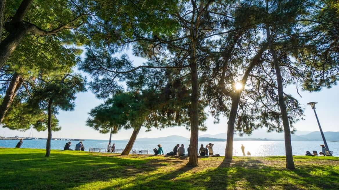 Guardian: Γαλαξίδι και Βόλος στις 12 ομορφότερες παραθαλάσσιες πόλεις της Νότιας Ευρώπης 