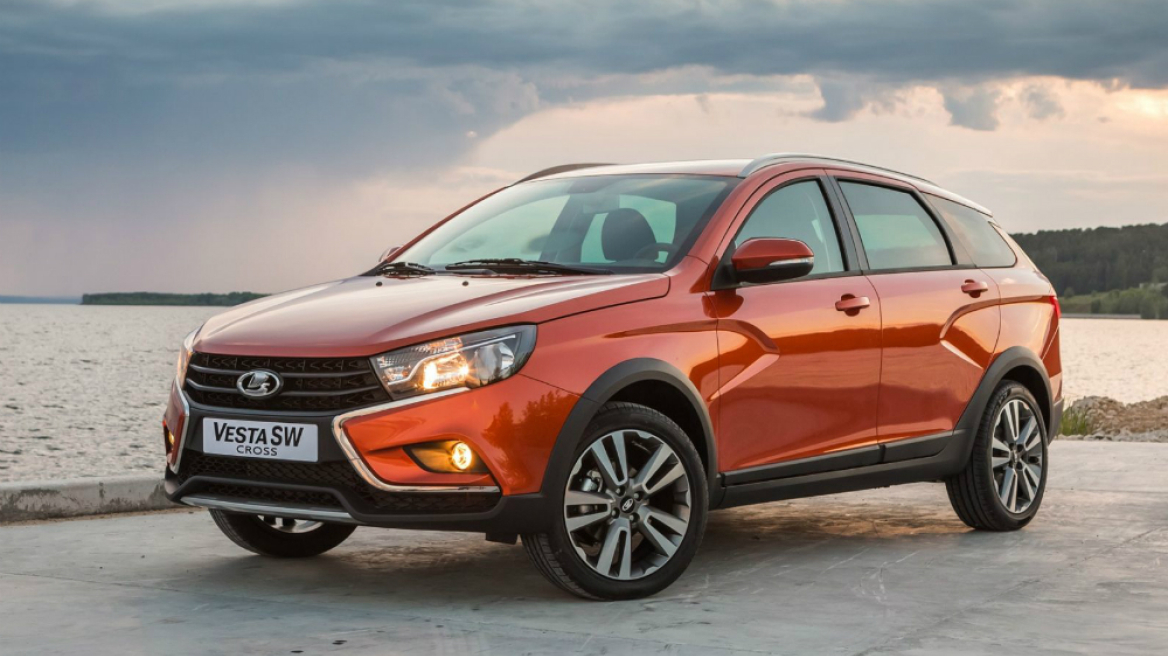 H Lada λανσάρει τα Vesta SW & Vesta Cross