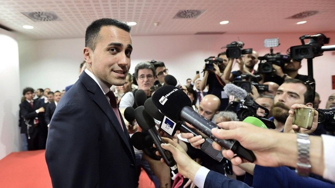 Ιταλία: Τα Πέντε Αστέρια καλούν τη Λέγκα να ζητήσουν μαζί πρόωρες εκλογές
