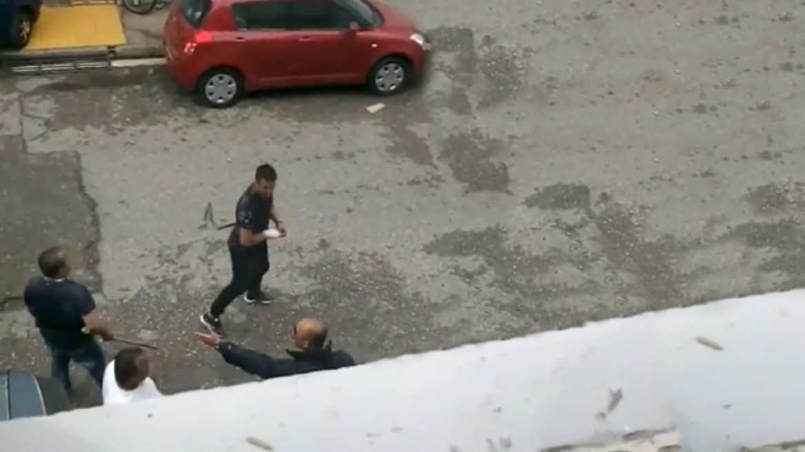 Άγρια συμπλοκή στο Μεσολόγγι: Ομάδες Ρομά πιάστηκαν στα χέρια 