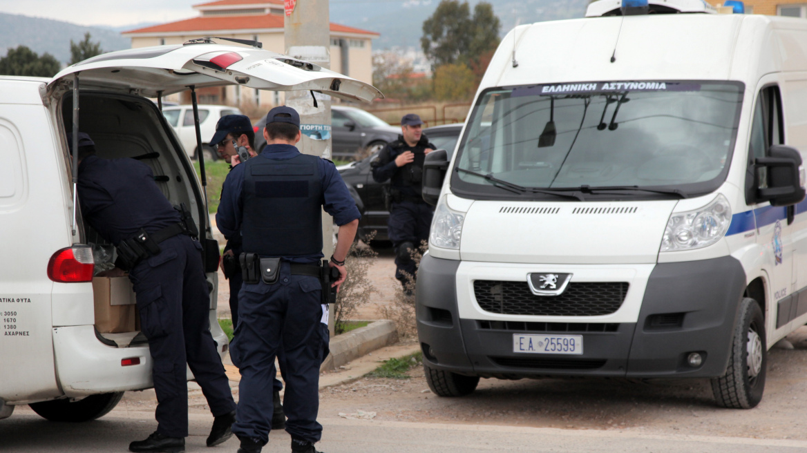 Νέα Μανωλάδα: Θύμα ληστείας έπεσε αστυνομικός