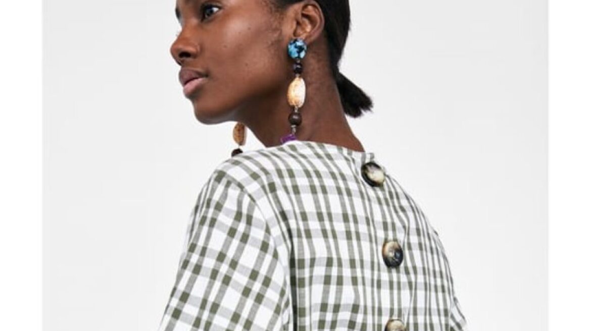 To Ζara φόρεμα που βλέπουμε όλο και περισσότερο στο Instagram