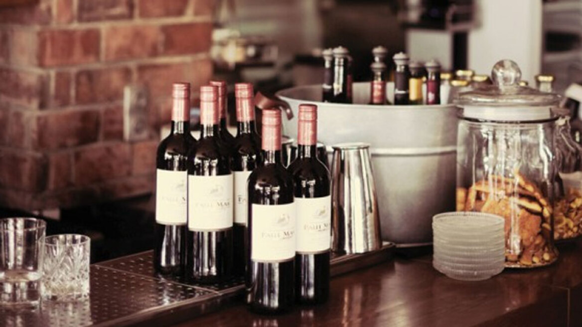 Corks and Forks, μια wine pub στη Φρεαττύδα με καλό φαγητό