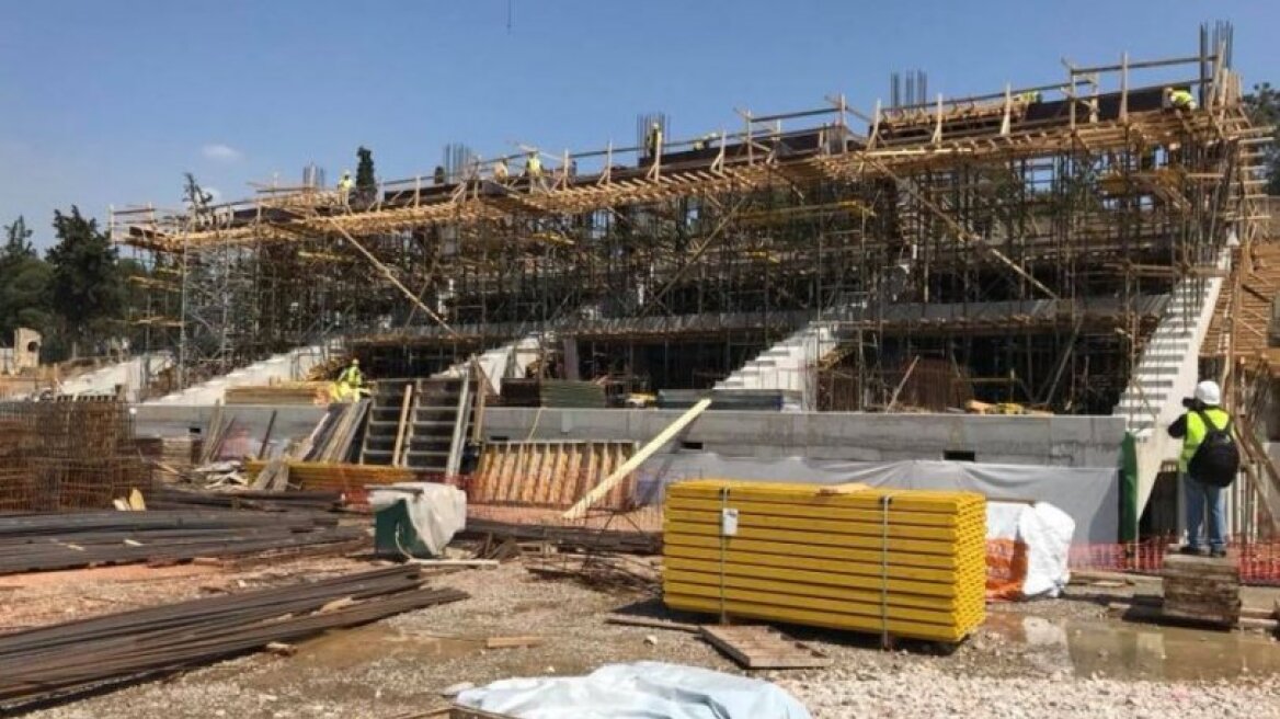 Σηκώνεται το πρώτο πέταλο της Αγιά Σοφιάς!