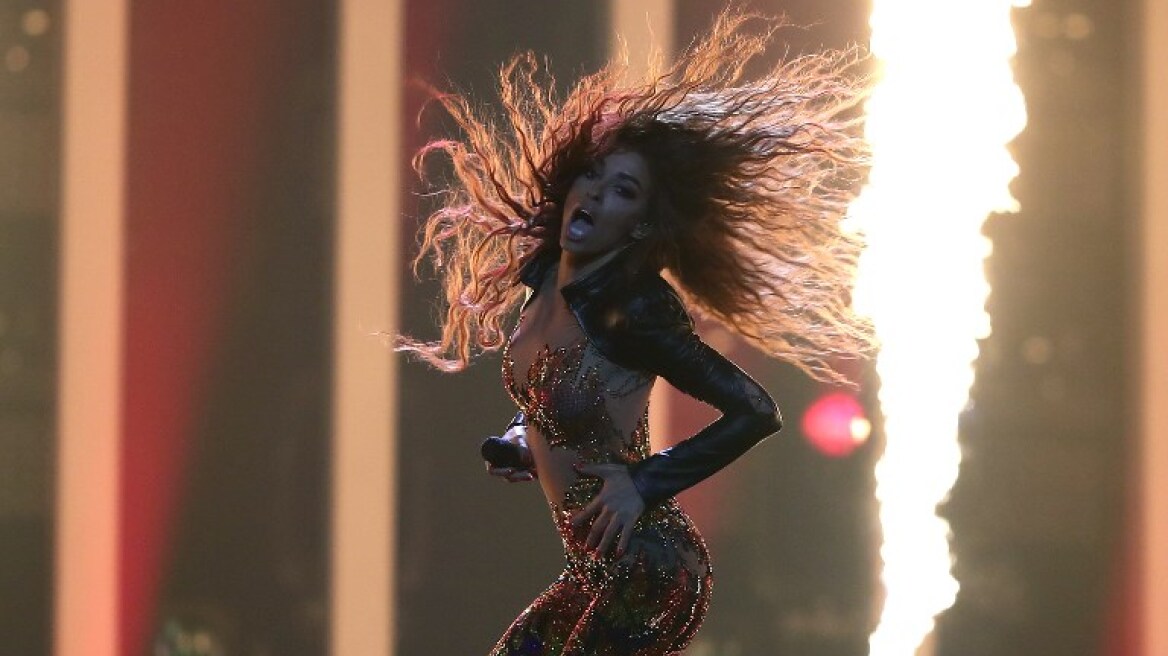 Πρώτη στα γραφεία στοιχημάτων η Ελένη Φουρέιρα