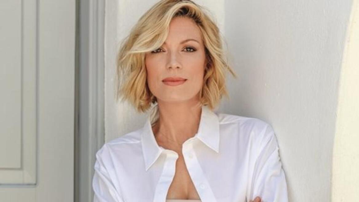 Η καλλίγραμμη Βίκυ Καγιά με λευκό ολόσωμο μαγιό στη Μύκονο