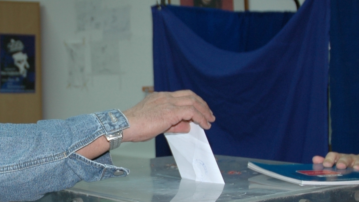 Ιράκ: Άνοιξαν οι κάλπες για τις βουλευτικές εκλογές