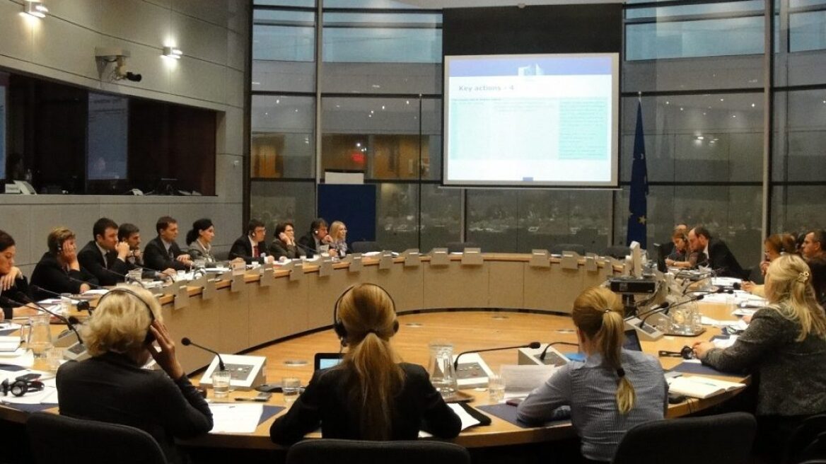 Μήνυμα EuroWorking Group σε Αθήνα: «Τρέξτε» τα προαπαιτούμενα