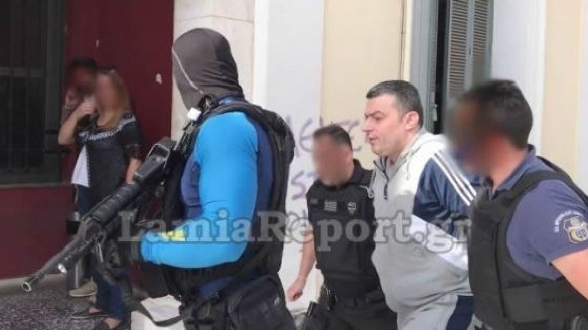 Λαμία: Ο Αλκέτ Ριζάι έβρισε τον πρόεδρο του δικαστηρίου - «Φρούριο» το δικαστικό μέγαρο