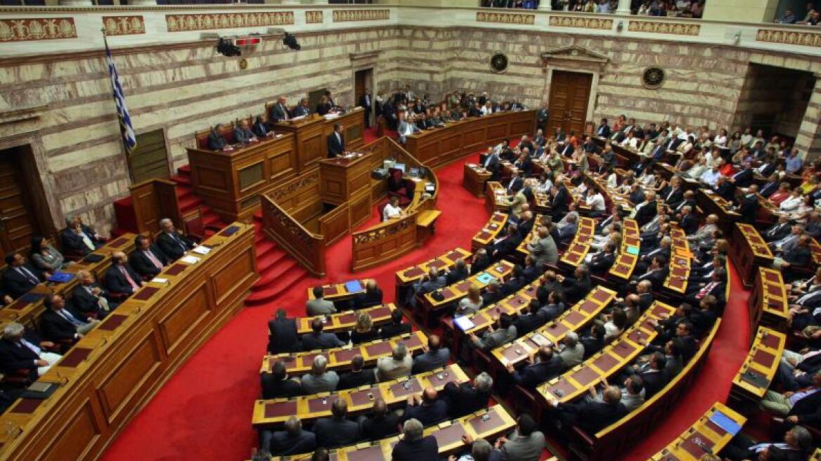 Μαζική άρνηση υπουργών στον κοινοβουλευτικό έλεγχο 