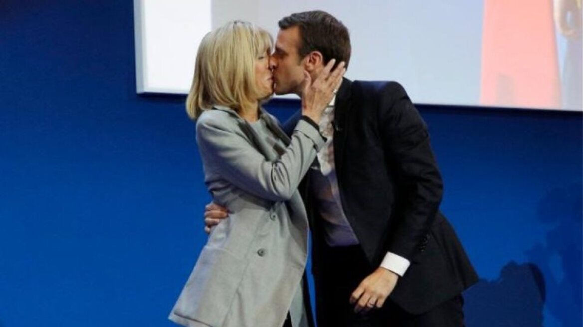 L' amour est aveugle - Ο έρως χρόνια δεν κοιτά...   