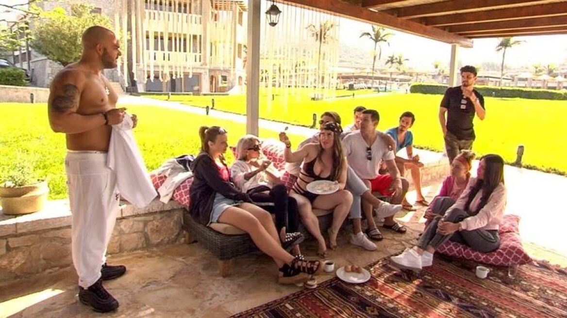 Πρόεδρος ΕΛΜΕ Πειραιά στο ΘΕΜΑ 104,6: Γιατί στείλαμε στους μαθητές επιστολή για το «τηλεσκουπίδι» Game of Love