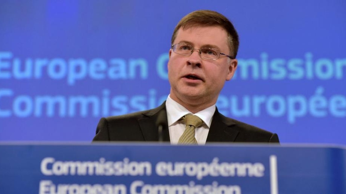 Ντομπρόβσκις: Η ρύθμιση του χρέους θα αφορά τα 130 δισ. ευρώ του β' προγράμματος 