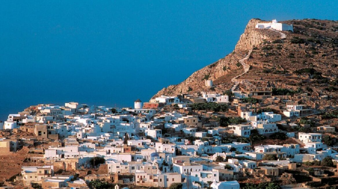 «Stop» στα πλαστικά καλαμάκια βάζει η Σίκινος