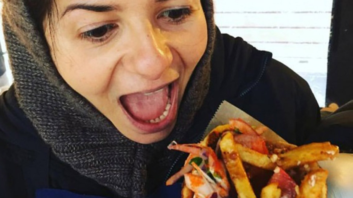 Μια Κρητικιά έκανε το Λονδίνο να παραμιλά με το σουβλάκι της