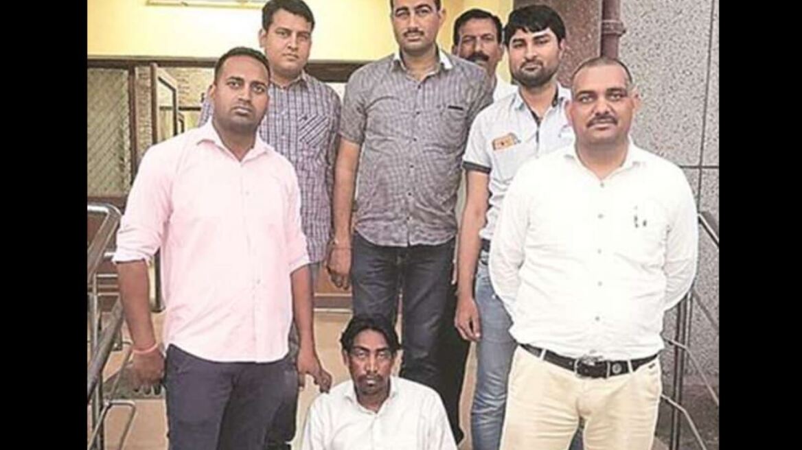 Φρίκη στην Ινδία: Ζήτησε τα δεδουλευμένα και το αφεντικό την στραγγάλισε και τη διαμέλισε