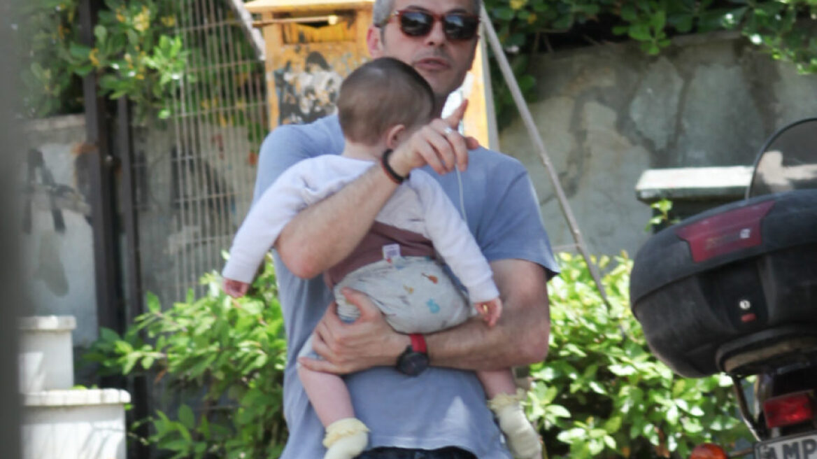 Μodern Family: Ο Μάριος Αθανασίου με τη νυν του, την πρώην του και όλα τους τα παιδιά