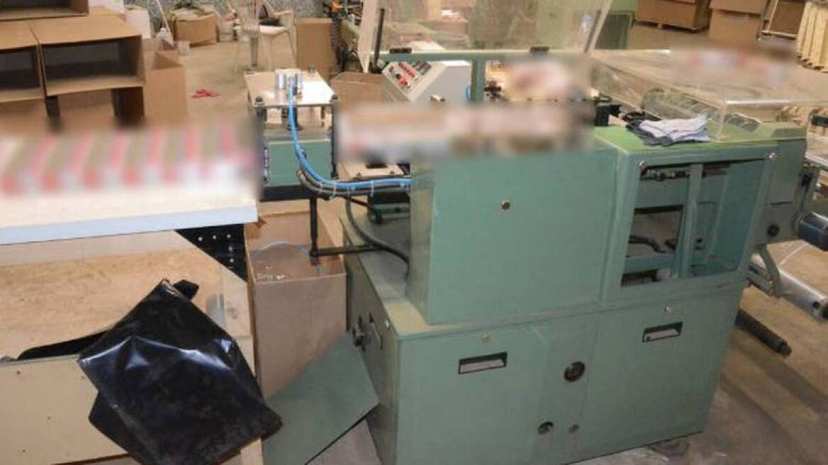 Σε εξέλιξη μεγάλη επιχείρηση της ΕΛΑΣ για λαθραία τσιγάρα στο Κορωπί