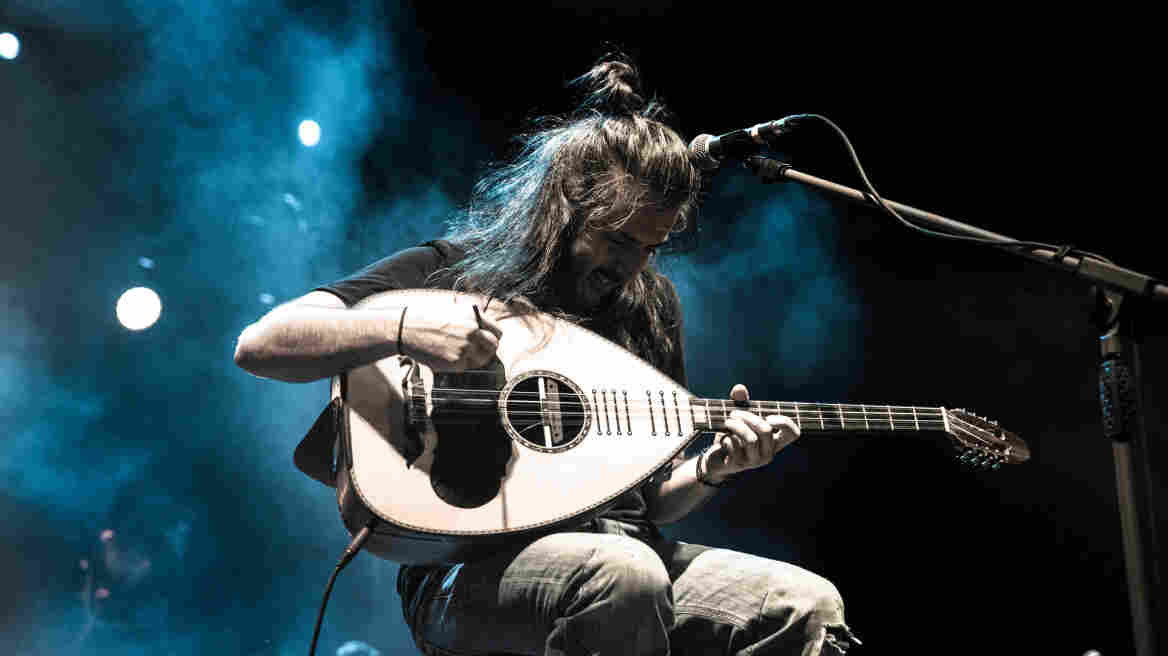 Ο Γιάννης Χαρούλης για μια μοναδική συναυλία στη Θεσσαλονίκη