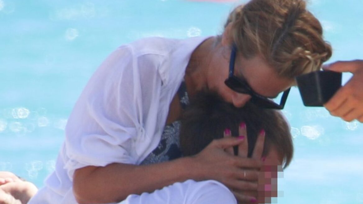 Ντορέττα Παπαδημητρίου: Αποκάλυψε τι συζητάει με τα δύο της παιδιά