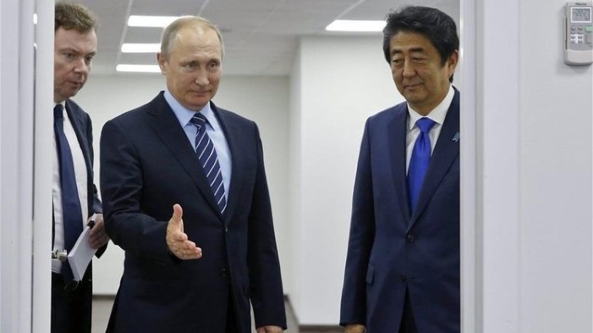 Συνομιλίες Πούτιν - Αμπε για τη Βόρεια Κορέα 