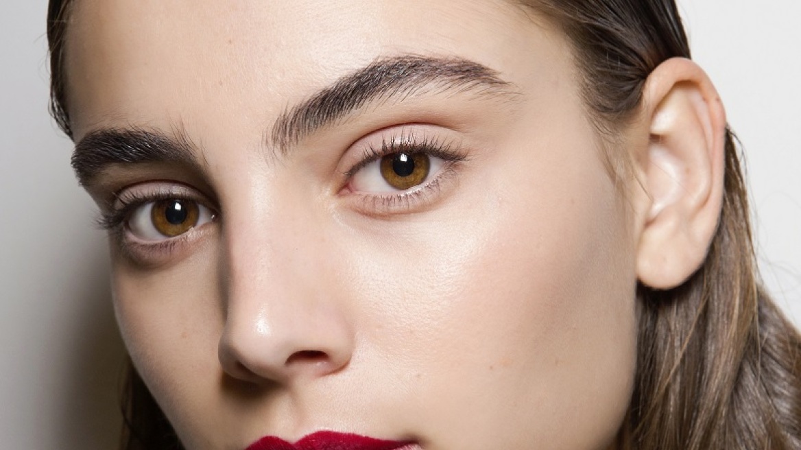 5 αγαπημένα σταθερά κόκκινα κραγιόν για αυτό το καλοκαίρι