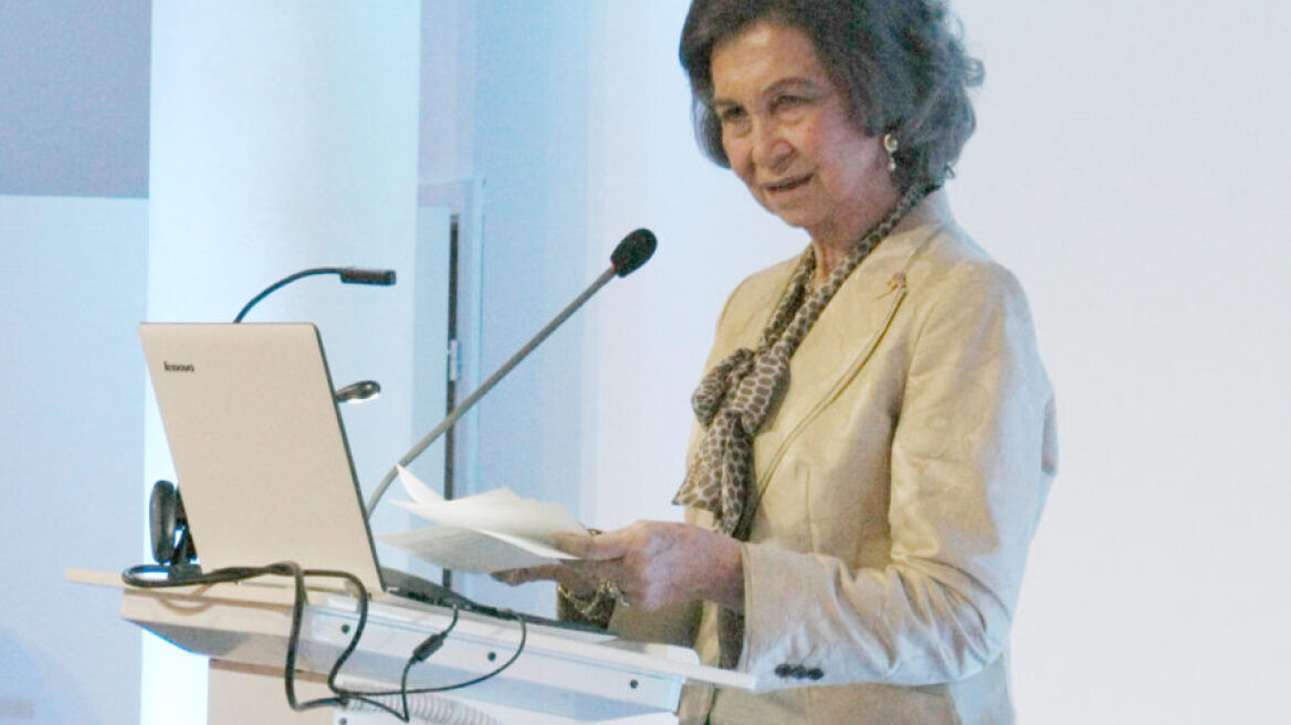 Ας μιλήσουμε για το ageless chic στυλ της Βασίλισσας Σοφίας