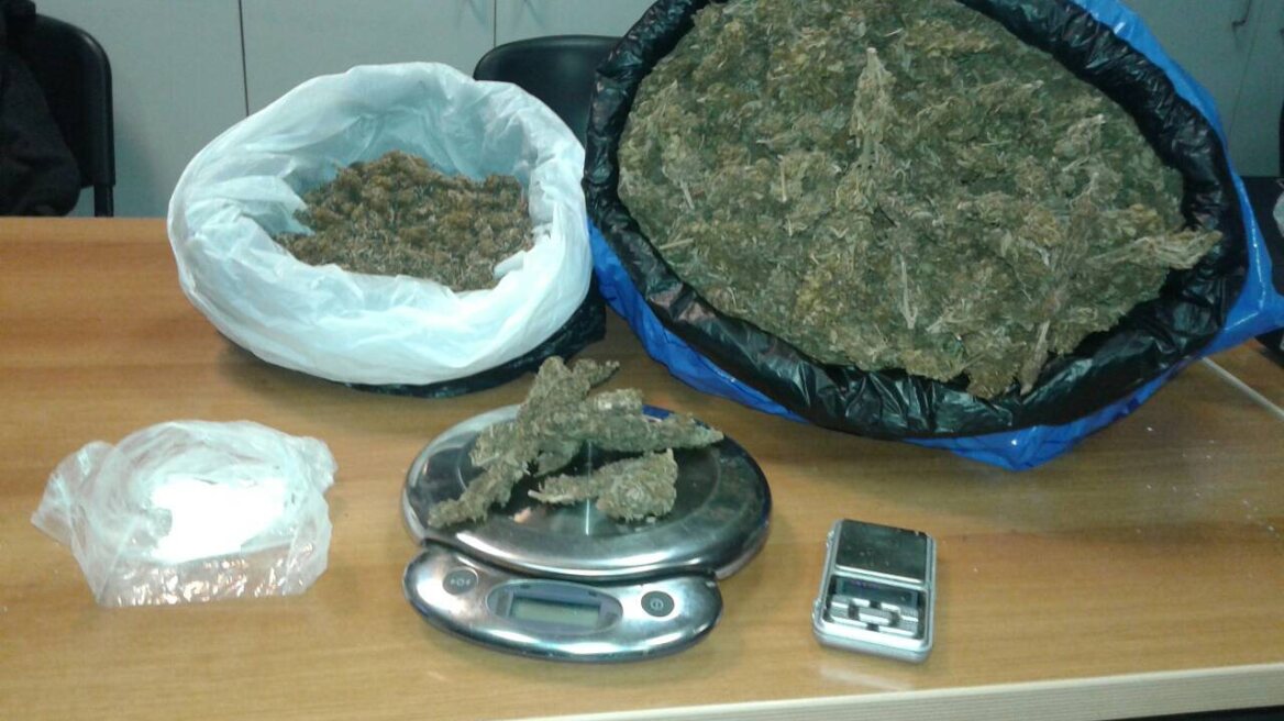 Αλβανός μετέφερε 51 κιλά χασίς με ΙΧ στα Ιωάννινα