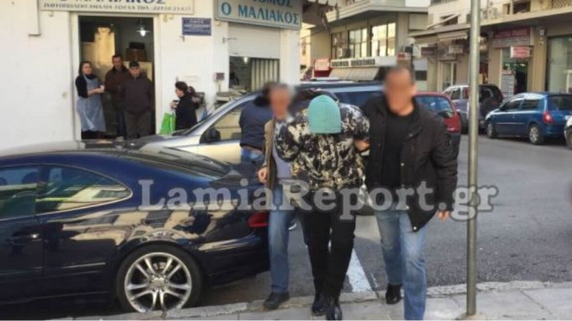 Ισόβια στον δολοφόνο της παιδοψυχιάτρου στη Λαμία: «Άκουγα φωνές, πρέπει να σκοτώσεις τον δράκο» είπε στην απολογία του