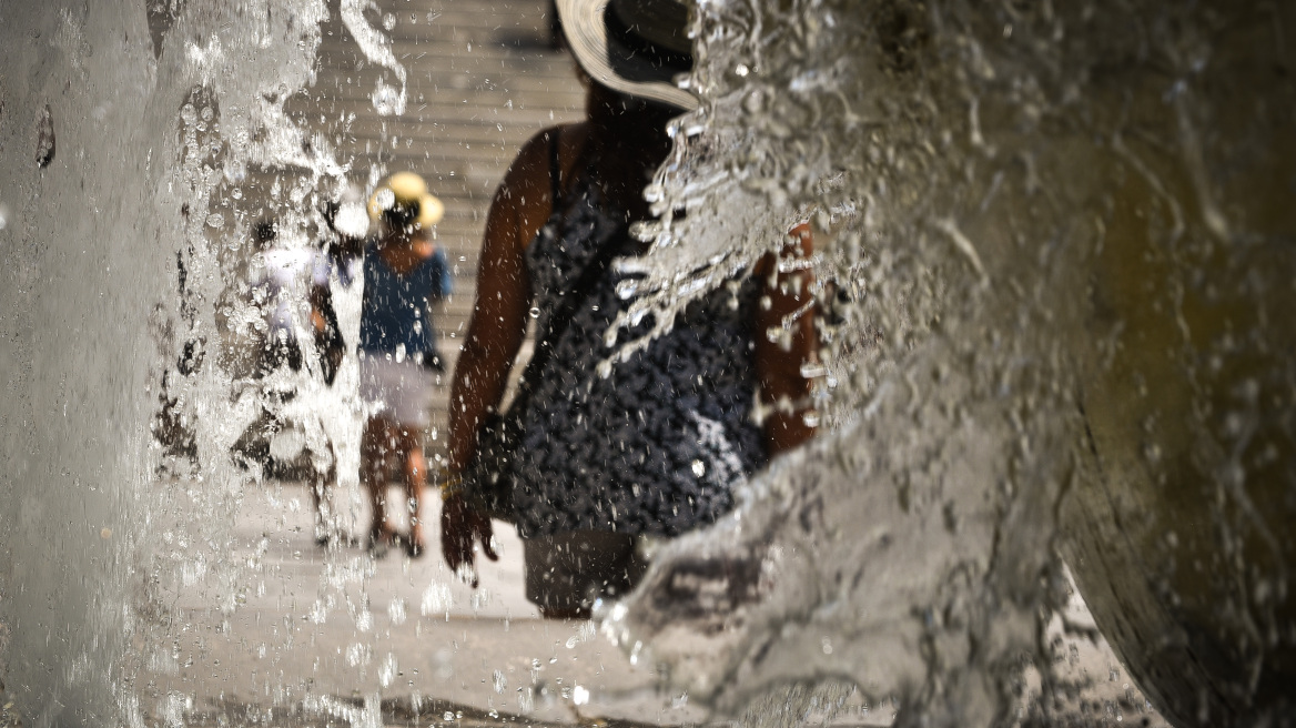 Καύσωνας προ των πυλών: Οδηγίες προφύλαξης από τις υψηλές θερμοκρασίες        