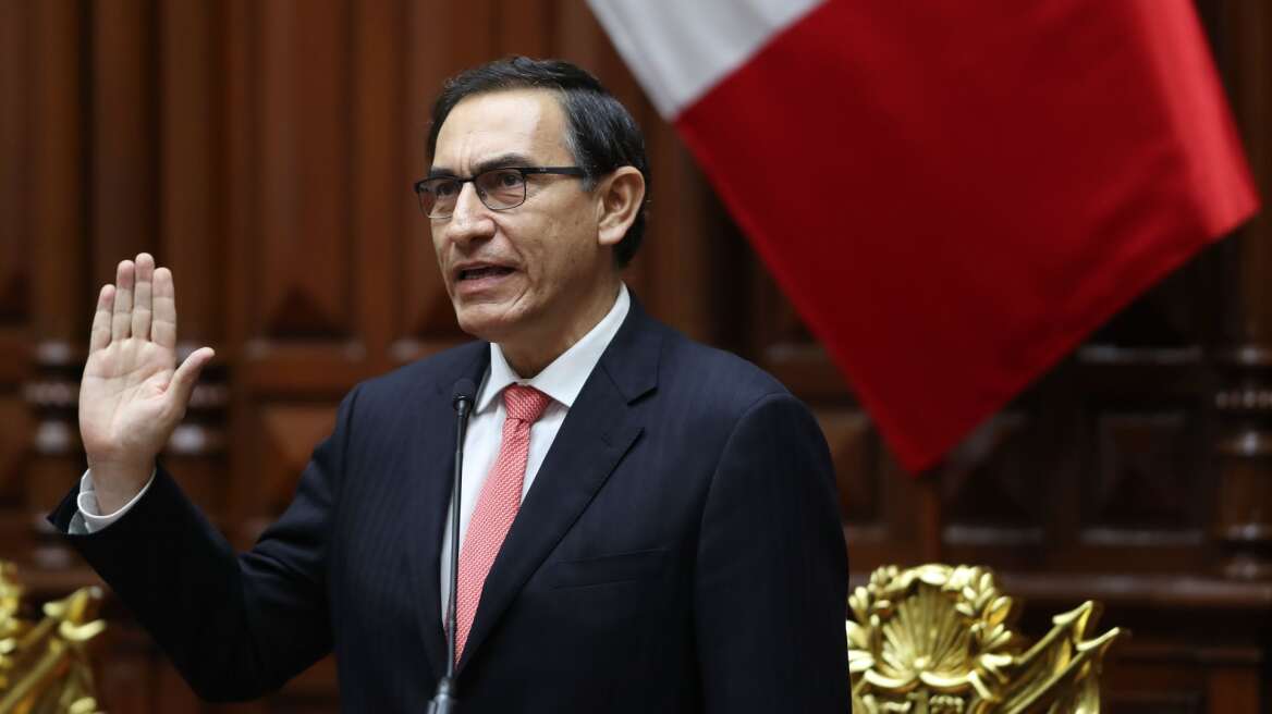 Σάλος για τον πρόεδρο του Περού και το «έτσι είναι η ζωή» για γυναίκα που της έβαλε φωτιά άνδρας που την παρενοχλούσε