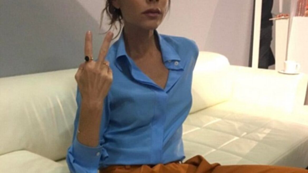H Victoria Beckham φόρεσε total denim όπως μόνο εκείνη ξέρει