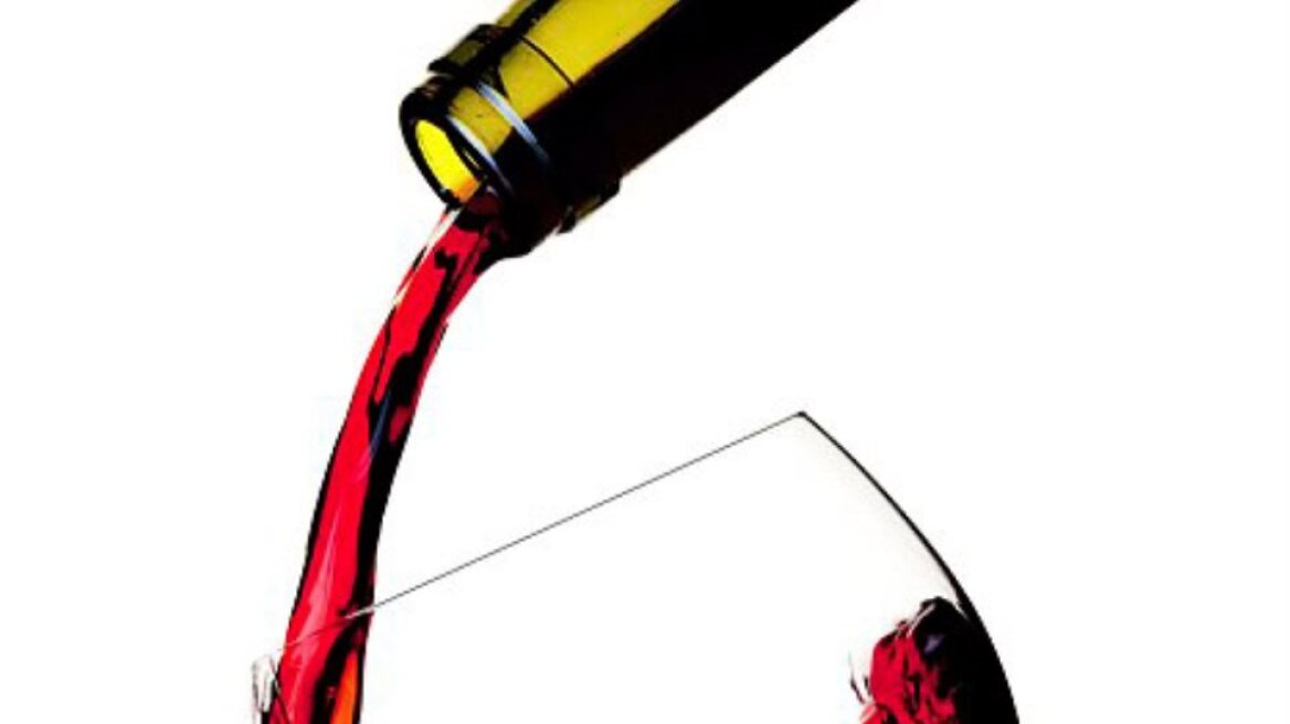 Το αλκοόλ βλάπτει την επιδερμίδα μας