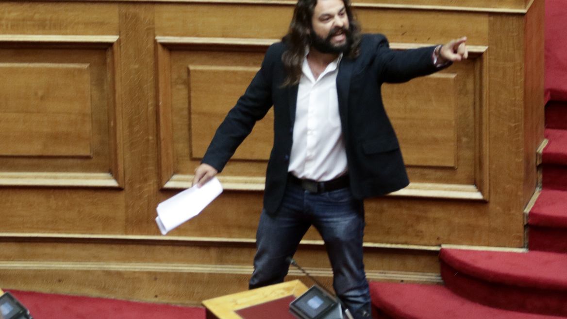 Καταδίωξη της αστυνομίας για Μπαρμπαρούση στην Αιτωλοακαρνανία