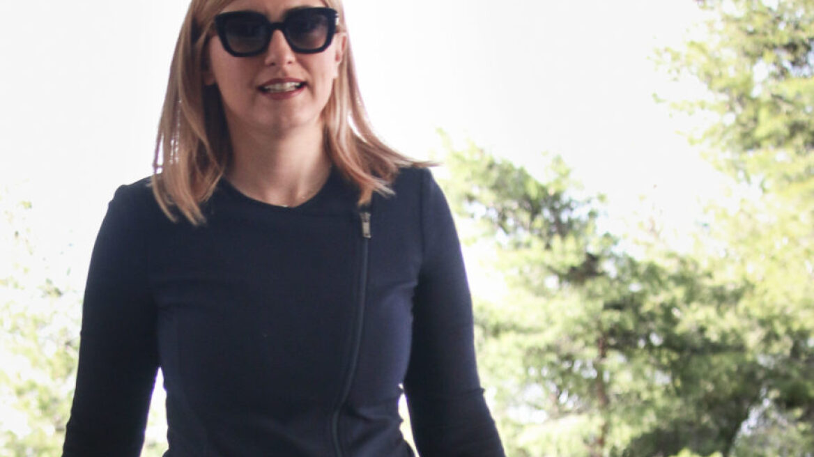 Eίδαμε τη Σία Κοσιώνη χωρίς μακιγιάζ και είπαμε “Wow”