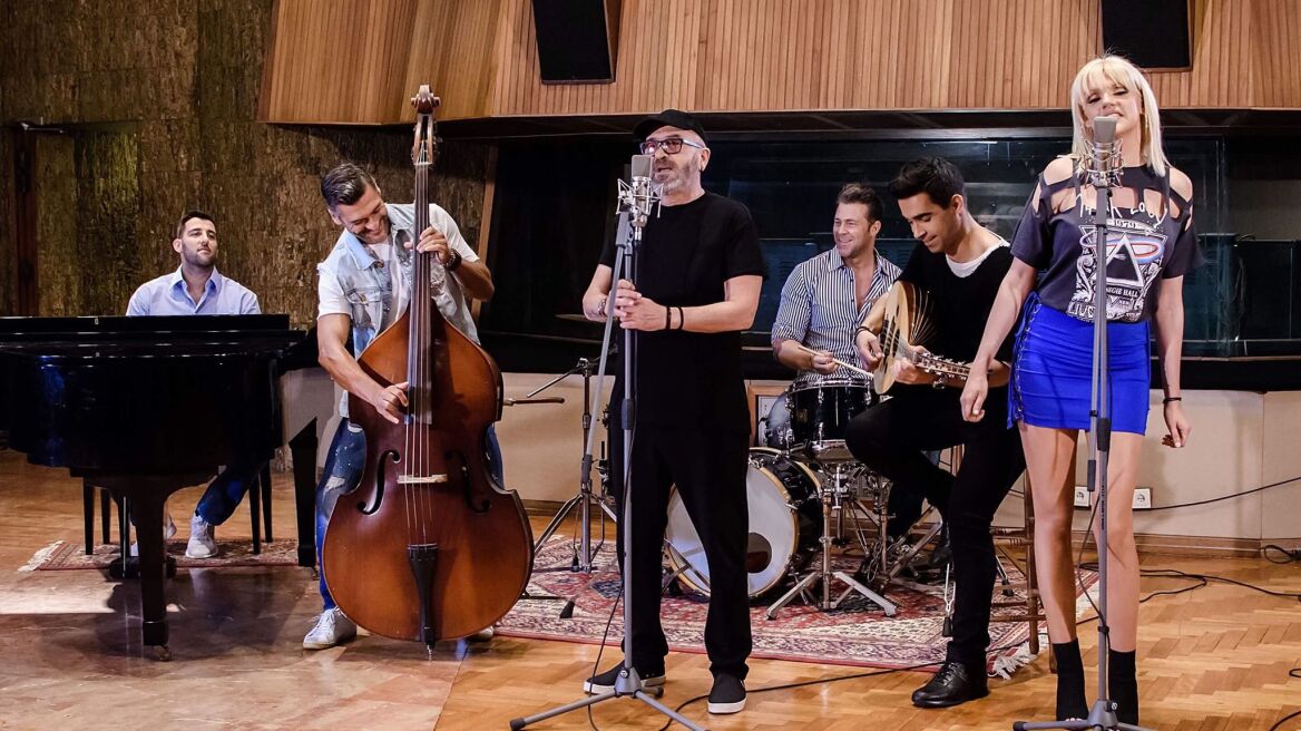 Βίντεο: «Χαλί θα γίνει» ο Σταμάτης Γονίδης για την σύζυγο και τους φίλους του!