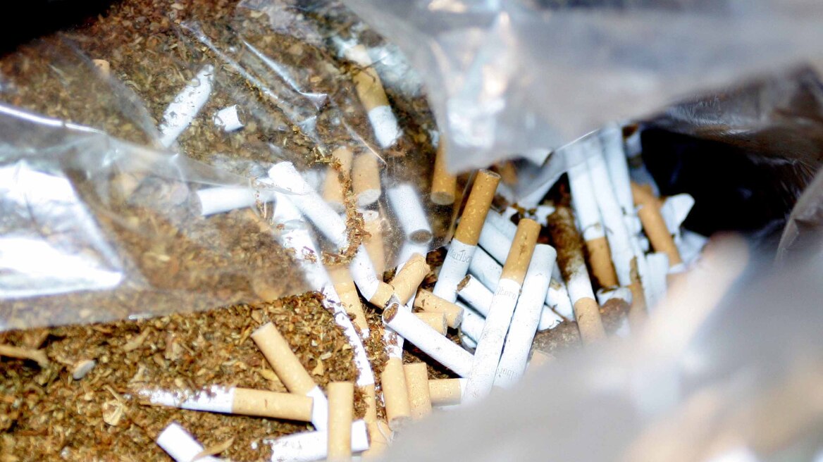 Δύο συλλήψεις για λαθραίο καπνό και τσιγάρα στη Λάρισα