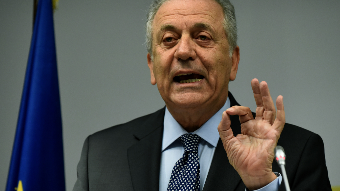 Αβραμόπουλος: Συνεργασία με τα Δυτικά Βαλκάνια για την παράτυπη μετανάστευση