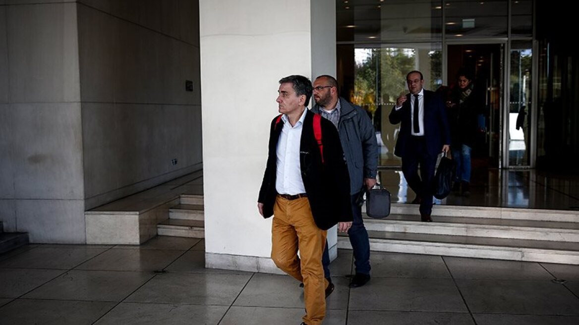 Κείμενο δεσμεύσεων για μη αναστροφή των μεταρρυθμίσεων συζητά η κυβέρνηση