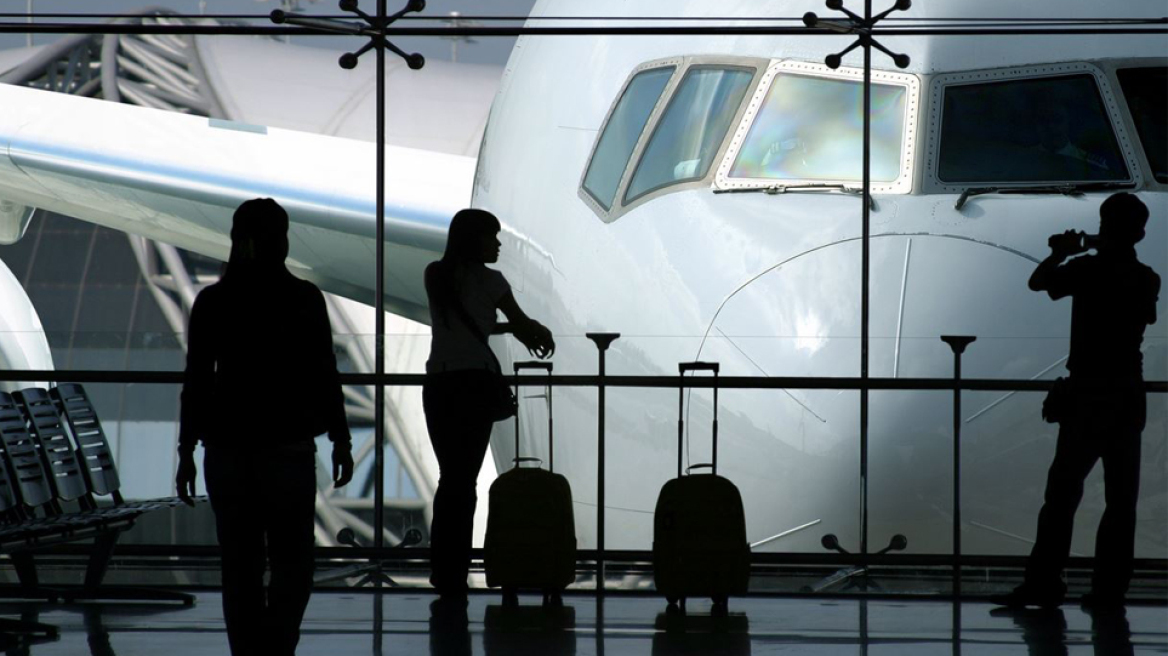 Το προφίλ του σύγχρονου Ελληνα μετανάστη: Μορφωμένος - Φεύγει λόγω αναξιοκρατίας