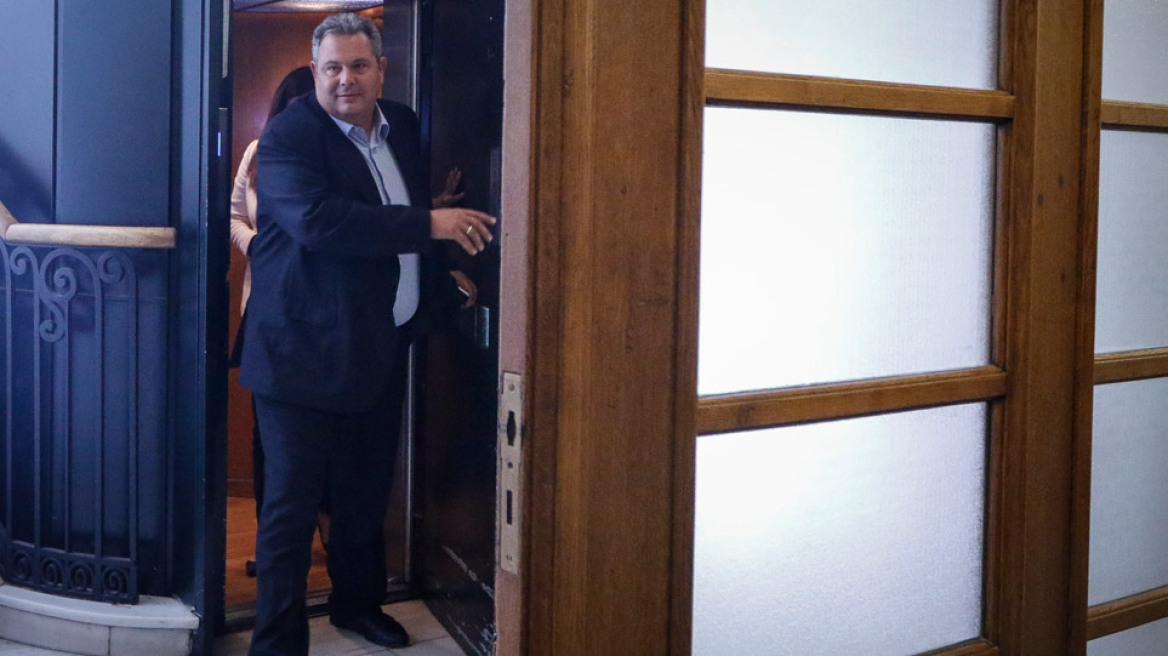 Καμμένος: Κατήγγειλε σχέδιο εξαγοράς βουλευτών των ΑΝΕΛ