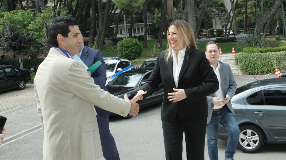 Γεννηματά: Το τέταρτο μνημόνιο είναι εδώ και με την βούλα του Eurogroup