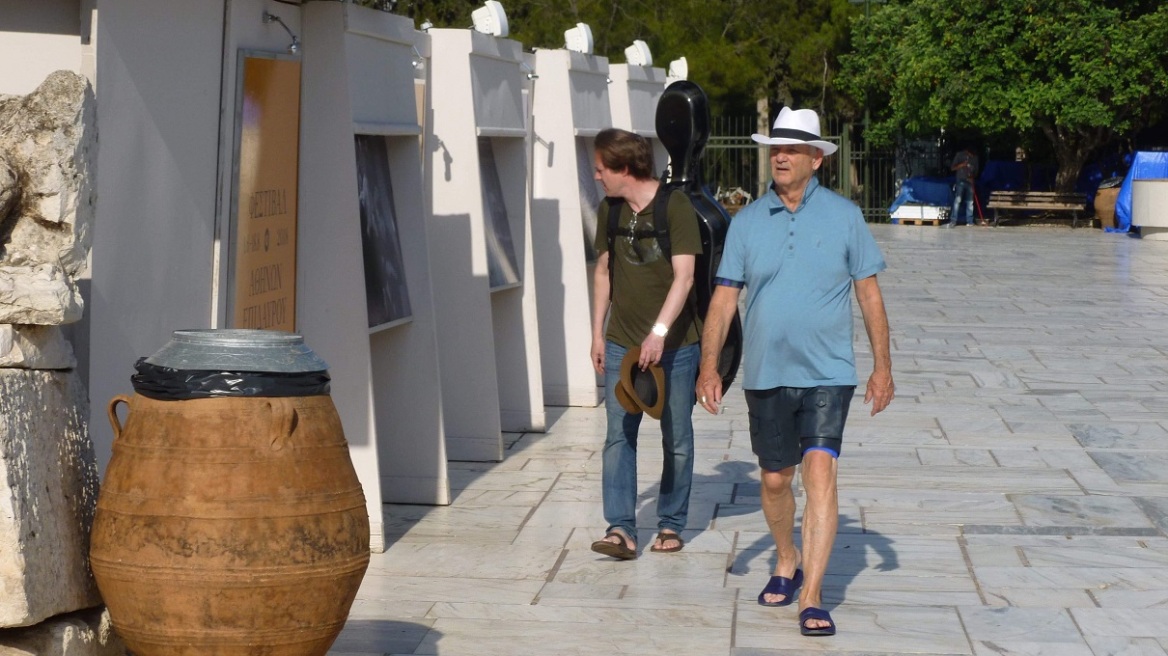 Φωτογραφίες: Οι βόλτες του Mπιλ Μάρεϊ στο Ηρώδειο