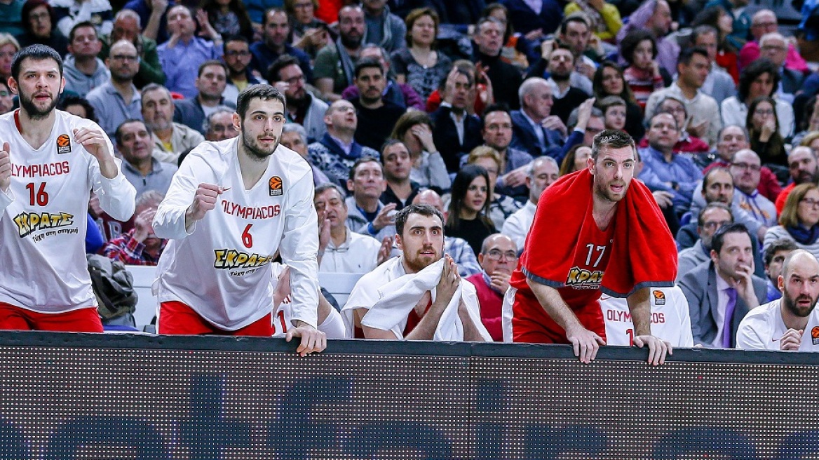 Μάντζαρης: Μακάρι να μείνουν οι Έλληνες στον Ολυμπιακό
