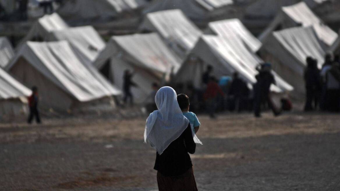 Deutsche Welle: Διέξοδος στο προσφυγικό η «αλβανική λύση»;