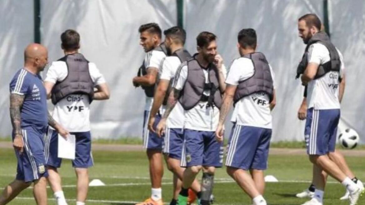 Κάνουν στην άκρη τον Σαμπάολι οι παίκτες της Αργεντινής: Θα διαλέξουν εκείνοι ενδεκάδα με Νιγηρία!